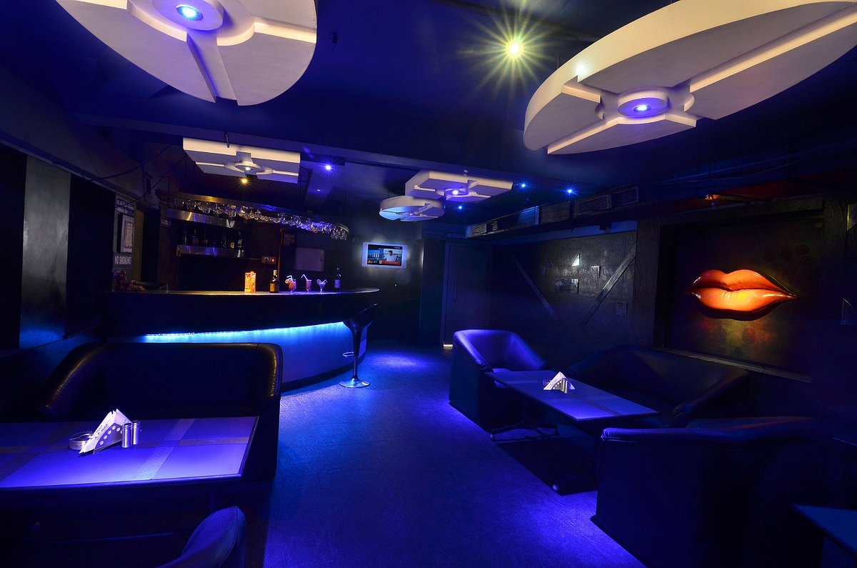 Exclusive Bar