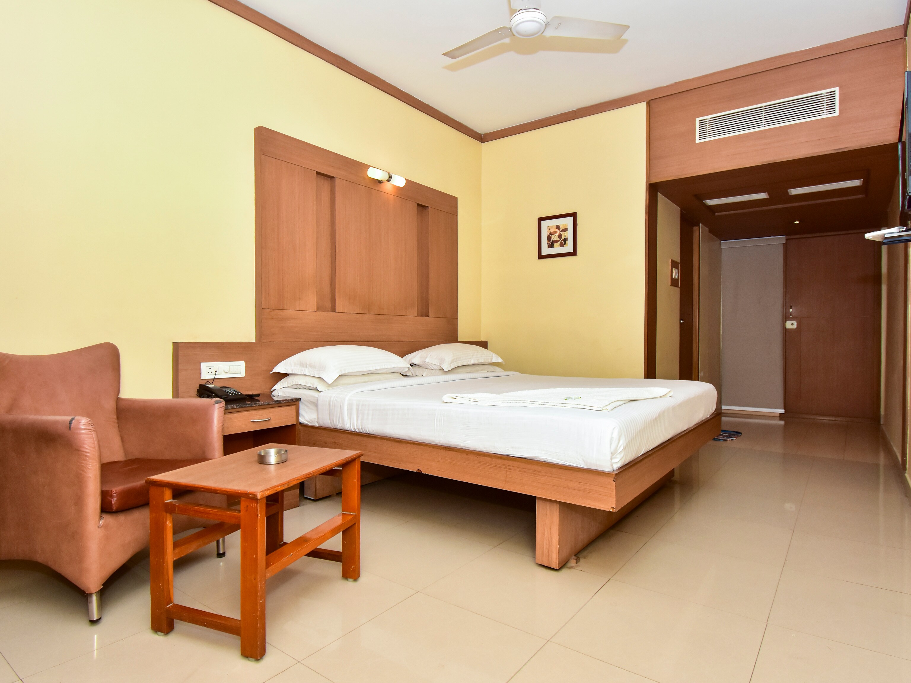 Single AC Room